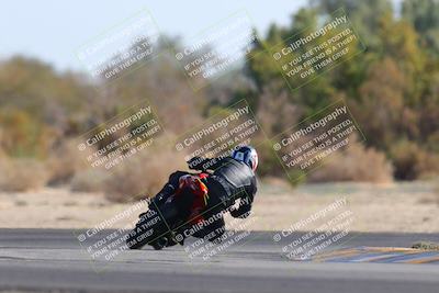 media/Dec-18-2022-SoCal Trackdays (Sun) [[8099a50955]]/Turn 7 Backside (1125am)/